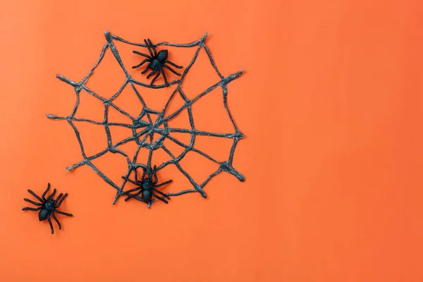 İşaret mutlu Halloween festival arka plan kavramı görünümünü yukarıda. Temel nesne üzerinde modern rustik turuncu masa ahşap ev dekorasyon ile tepesinde. Gerekli öğeler için sezon süsleme.