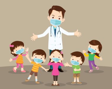 Çocuklar, kız, erkek ve doktor koruyucu maske takıyor.