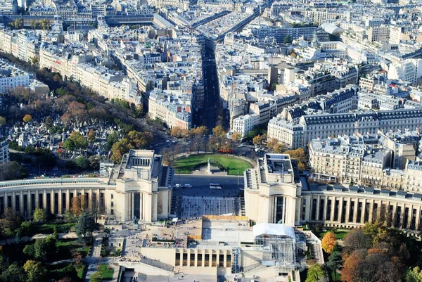 Paris Beyaz Binalar Eyfel Kulesi Manzarası — Stok fotoğraf