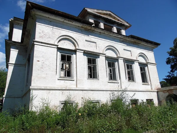 Nachlass von Orlow-Dawydow in Usolje — Stockfoto