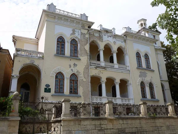 Feodosiya - un bâtiment historique — Photo