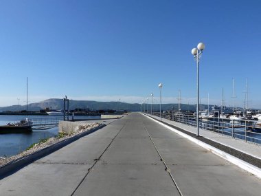 Marina Nehri üzerinde