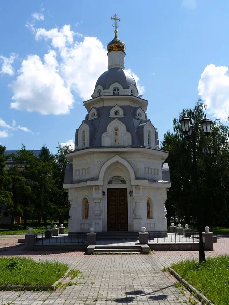 ロシアの土地に輝くすべての聖人 のチャペル チャペル オールセインツの輝くロシアの土地で バンコクの Nikonova 地区に — ストック写真