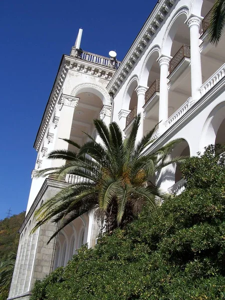 Antigua Pensión Gagripsh Abjasia Una Vista Lateral Porche Delantero Sanatorio — Foto de Stock