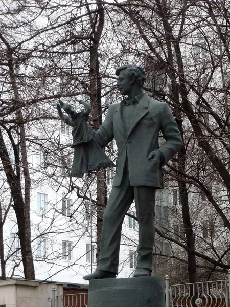 Monument Sergey Obraztsova Doll Carmen Monument Sergey Obraztsova Puppet Theatre — Stock Photo, Image