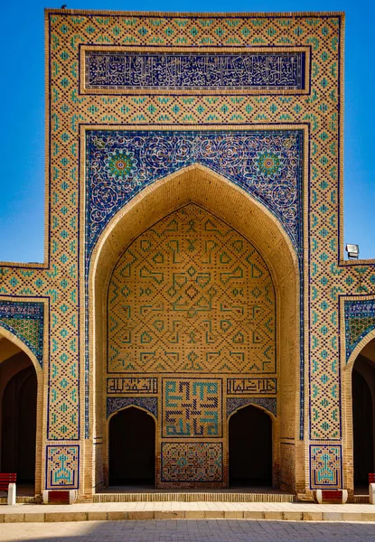 乌兹别克斯坦布哈拉的Madrassa — 图库照片