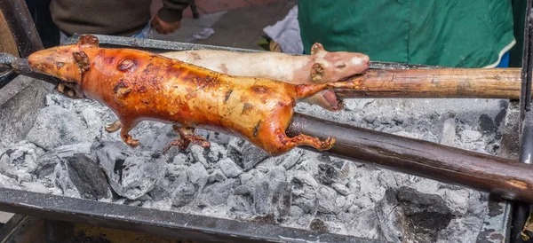 BBQ Cuy (cavia) — Stockfoto