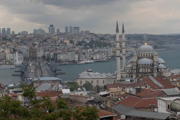 Nova mesquita em Instanbul — Fotografia de Stock