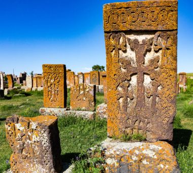 Mezar taşları Noratus mezarlığı