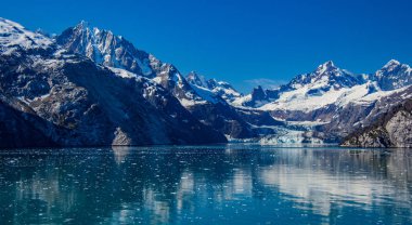 Glacier Bay yaklaşıyor
