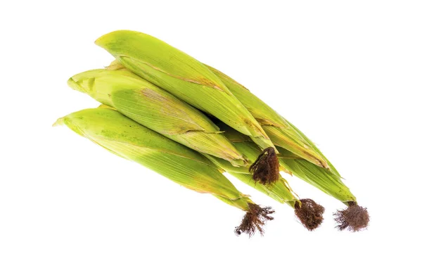 하얀 배경에 있는 통 위에서 껍질을 벗긴 옥수수 — 스톡 사진