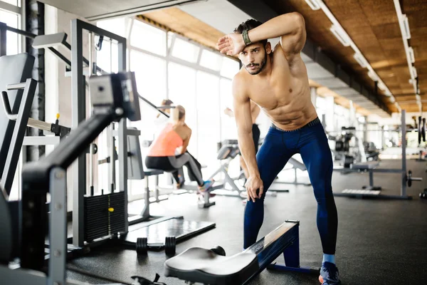 Çalışma dışarı çok yorgun atlet