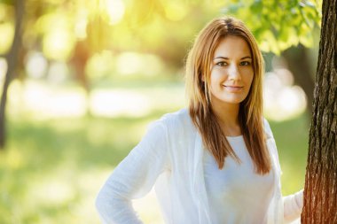 doğanın güzel esmer