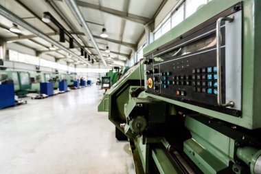 Cnc makineli sanayi fabrikası