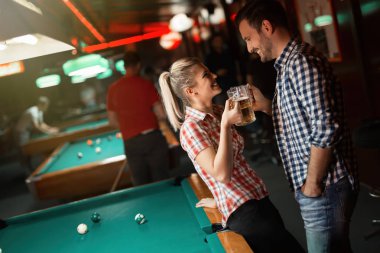 Tarihte eğleniyor Çift