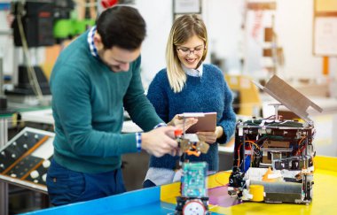 Mühendislik Robotik sınıf çalışması 