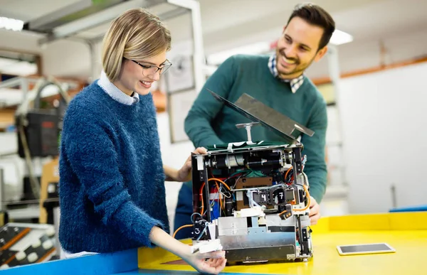 Students engineers teamwork — Stock Photo, Image