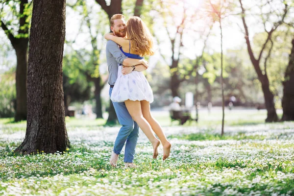 Amor verdadero en la naturaleza — Foto de Stock