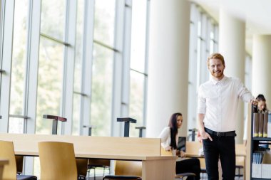 Gençler Kitaplığı'nda