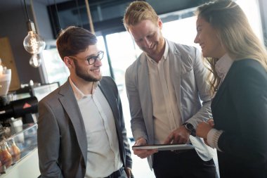 Kahve molası meslektaşları