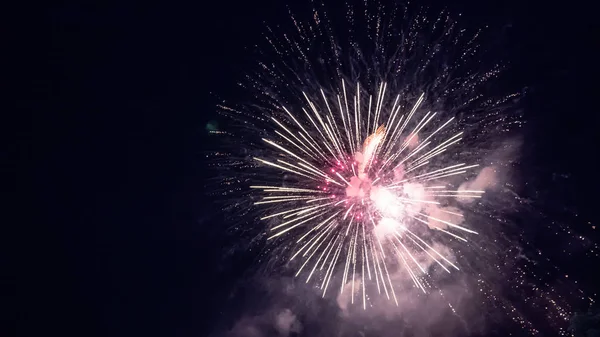 Nádherný ohňostroj během oslav — Stock fotografie