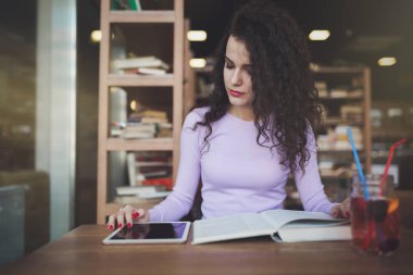Yooung Üniversitesi Öğrenci sınav için