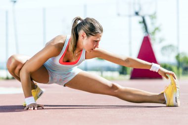 güzel genç atletik kadın