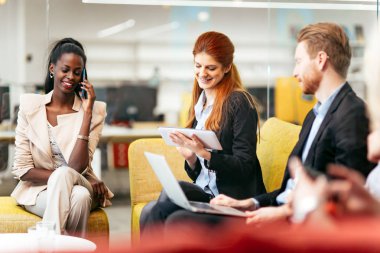 İş insanlar konuşma