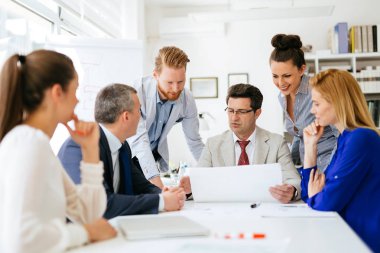 Ofiste işbirliği iş adamları