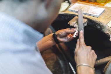 Goldsmith işçiliği mücevherleri