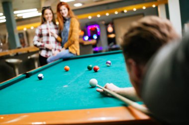 Snooker oyun arkadaşları