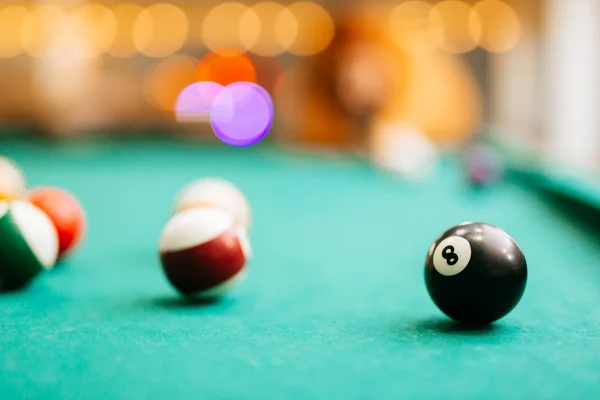 Snooker piscina de ocho bolas —  Fotos de Stock