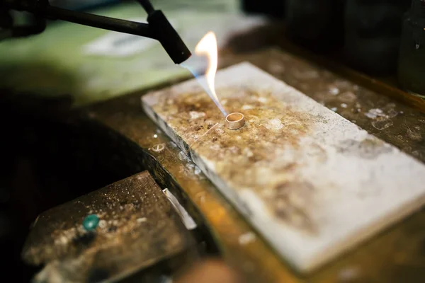 Processing of a ring — Stock Photo, Image