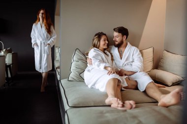 İnsanlar lüks içinde rahatlatıcı