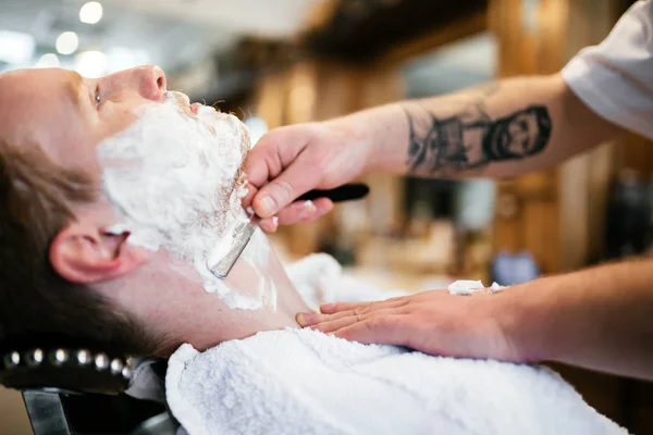 Retro shaving with foam — Stock Photo, Image