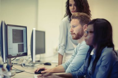 Bu işbirliği programcılar şirket