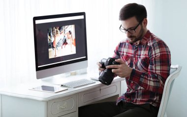 Fotoğrafçı retoucher çalışma