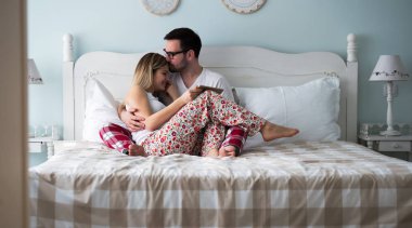 Gerçek duyguları ile Çift