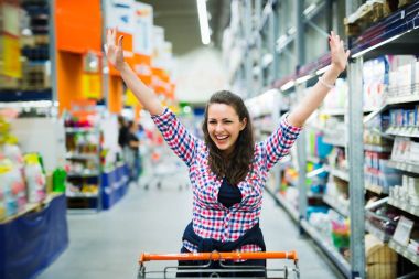 süpermarket kadın shopper