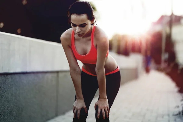 Schöne Joggerin — Stockfoto