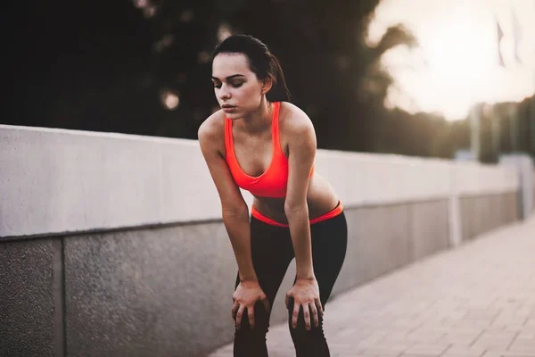 Prachtige vrouwelijke jogger — Stockfoto