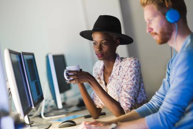 projede çalışan yazılım geliştiricileri