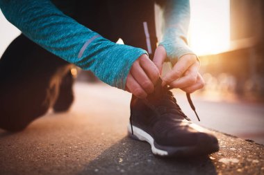 Yakışıklı erkek atlet