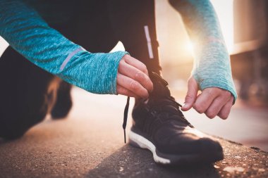 Yakışıklı erkek atlet