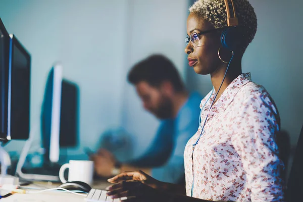 Escritório de trabalho do programador — Fotografia de Stock