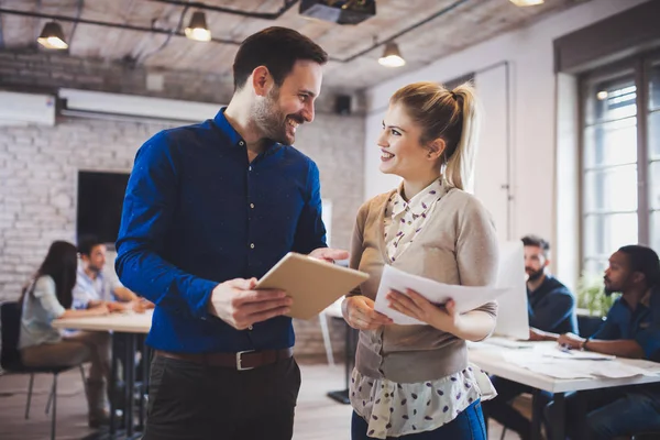 Company employees working in office — Stock Photo, Image