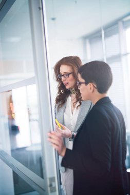 Yaratıcı profesyonel iş kadınları