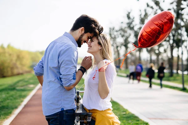 Young couple in love hugging — Stock Photo, Image