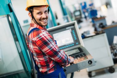 Endüstriyel fabrika işçisi