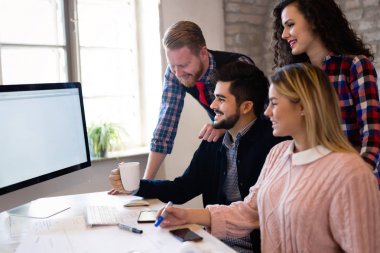 beyin fırtınası ofis takım